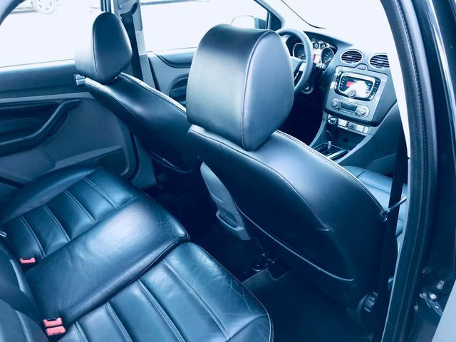 Ford focus sedan guia tooop de linha - Foto 18