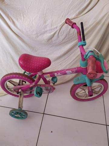 Vendo bicicleta infantil nova