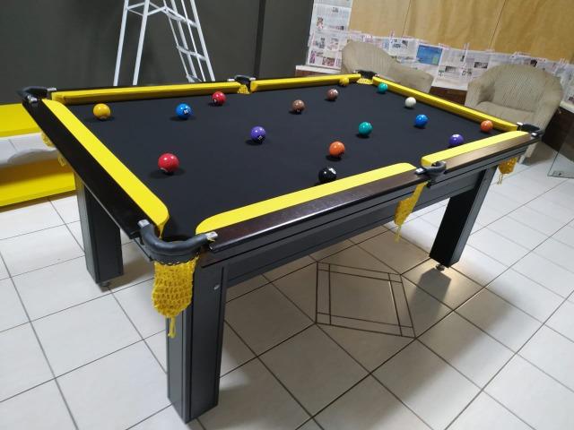 Mesa de Sinuca Tabaco Campo de jogo em Mdf Redinhas Amarelas Tecido Preto