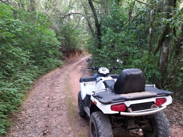 Quadriciclo polaris 570 2 lugares