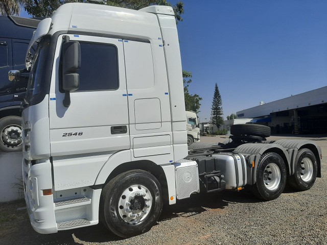 MERCEDES BENS ACTROS 2546 6X2