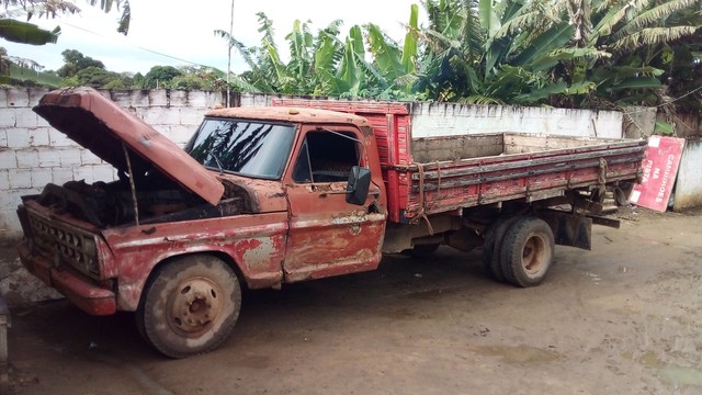 F4000