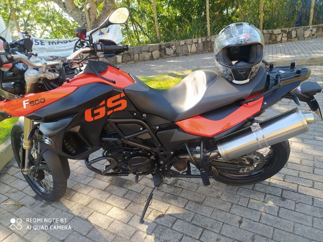 TROCO BMW GS F800 2012 EM CAMINHONETE OU TERRENO ENTERESSADO E SÓ CHAMA OU VENDO