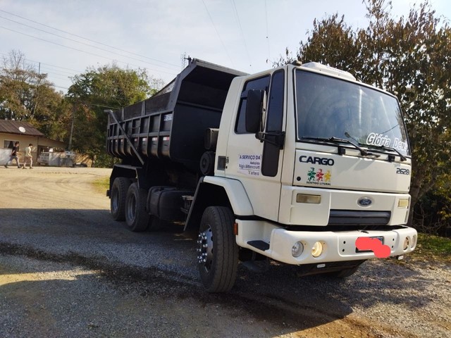 FORD CARGO 2628 A VENDA CAMINHÃO EM ÓTIMO ESTADO TRABALHANDO VALOR 250.000 MIL