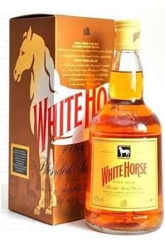 Whisky white horse + YOioca 5 chaves