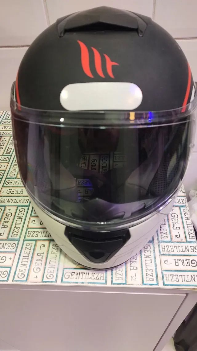 Capacete de moto 