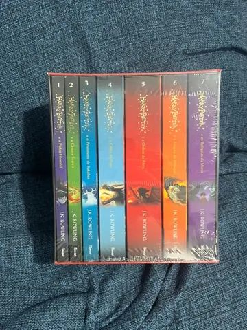 Box Premium Harry Potter - 7 volumes: com 02 marcadores – Pôster exclu