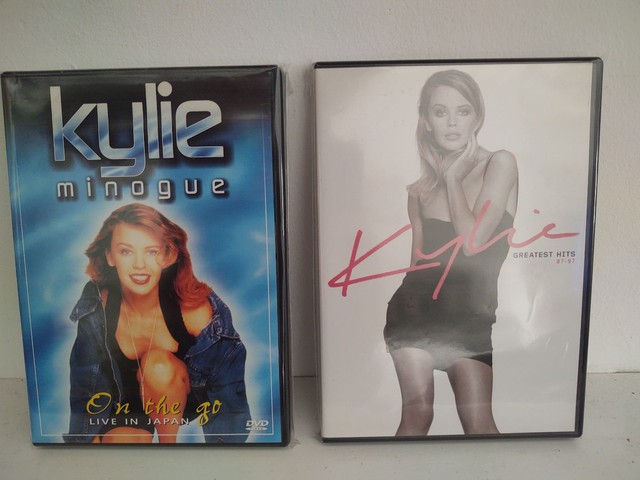 Kylie minogue on the go + Greatest Hits