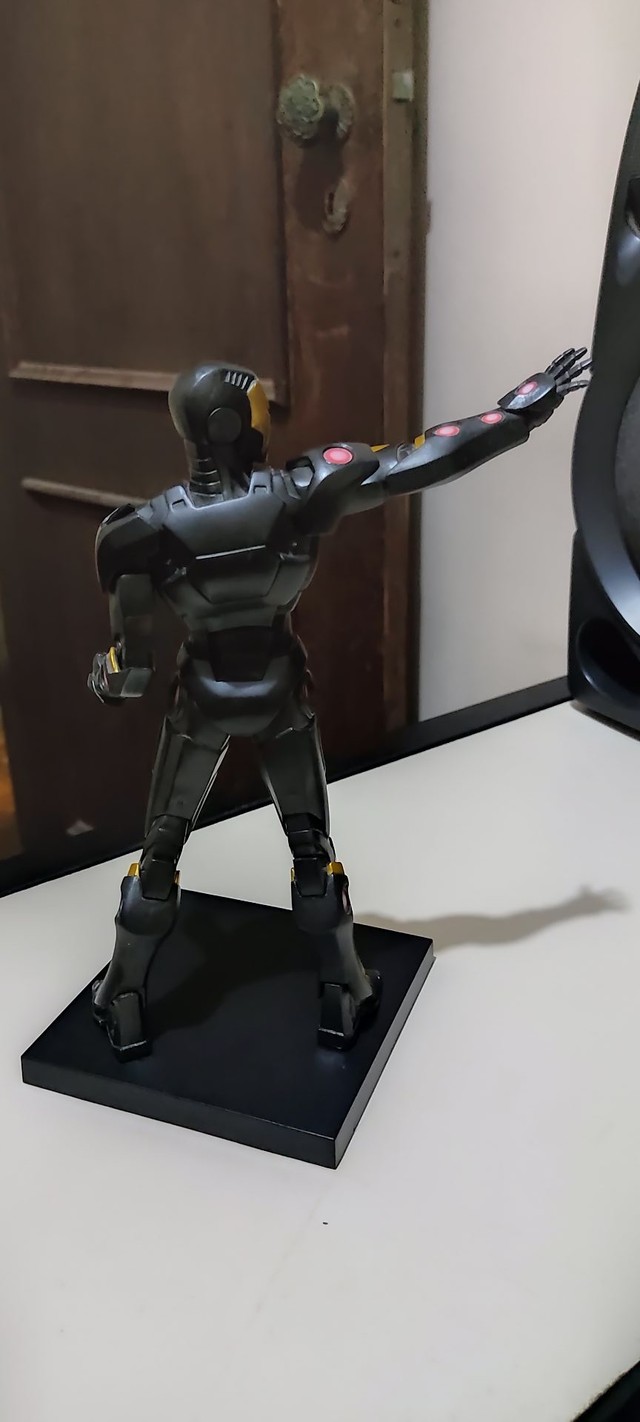 Homem de Ferro - edição especial armadura preta (ArtFX + / 1/10) Marvel Now - Kotobukiya  - Foto 3