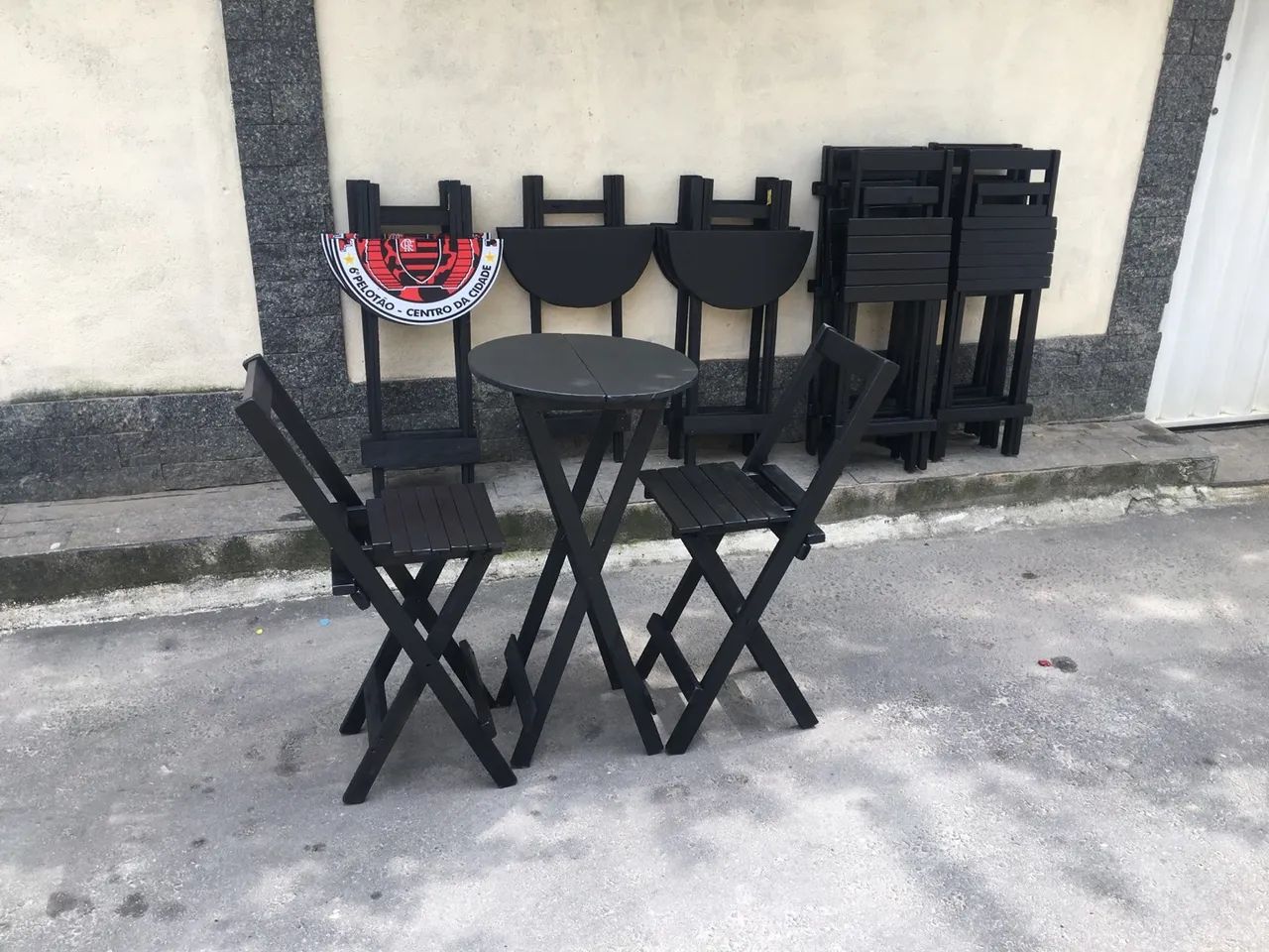 Mesa bistrô com 2 banquetas dobráveis  - Foto 4