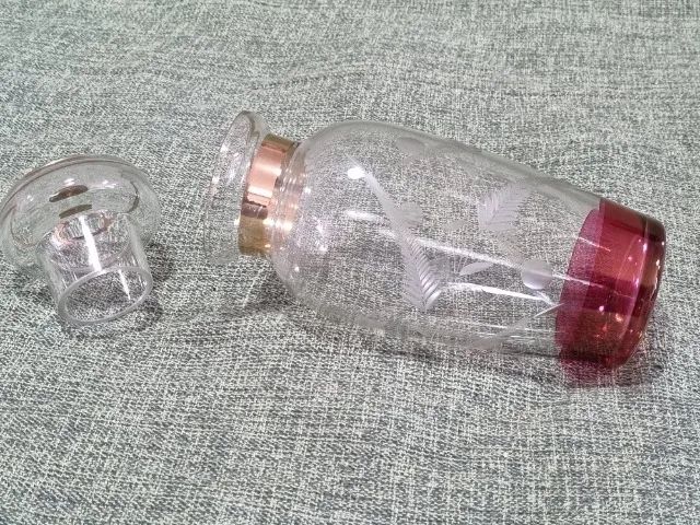 Conjunto de jarra com tampa e 5 copos - Foto 3