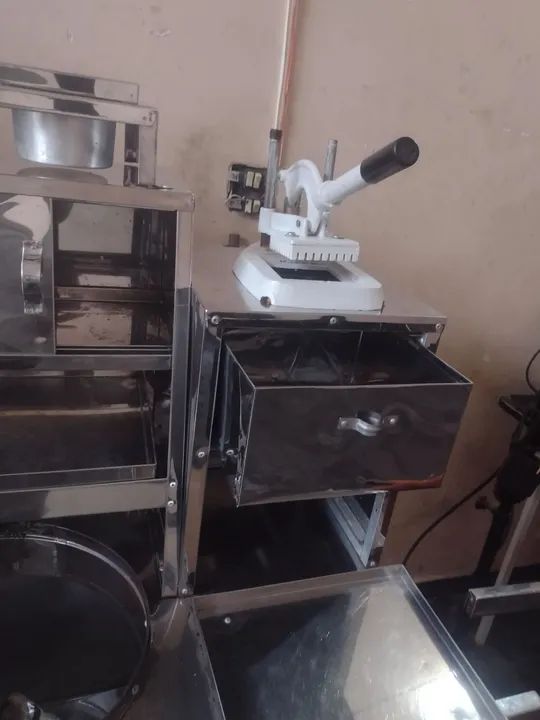 Carrinho espetinho 5 em 1 lanches, salgados, cachorro quente batata frita  - Foto 5