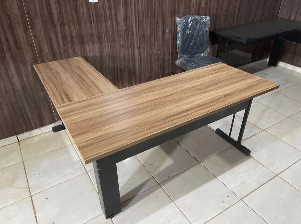 PROMOÇAO MESA EM L SEM GAVETAS 380,00