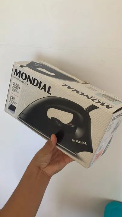 Ferro de passar Mondial em ótimo estado 