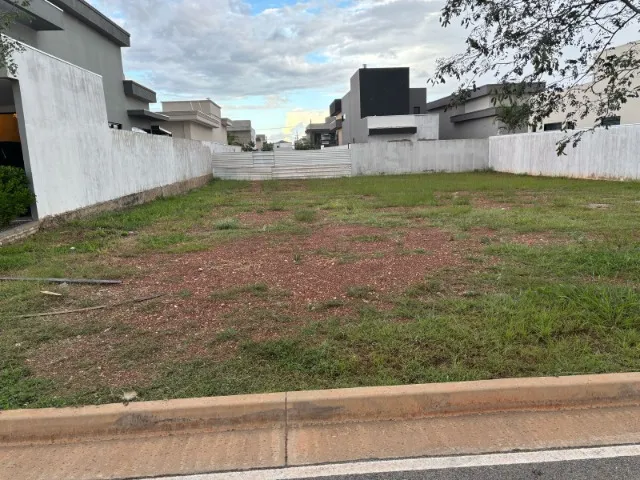 Vendo Lote/Terreno Florais do Parque - 300m²