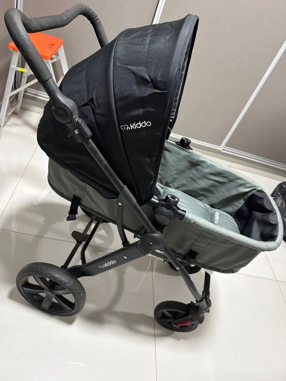 Carrinho 3 em 1: Moisés + Bebê Conforto Kiddo Galaxy 