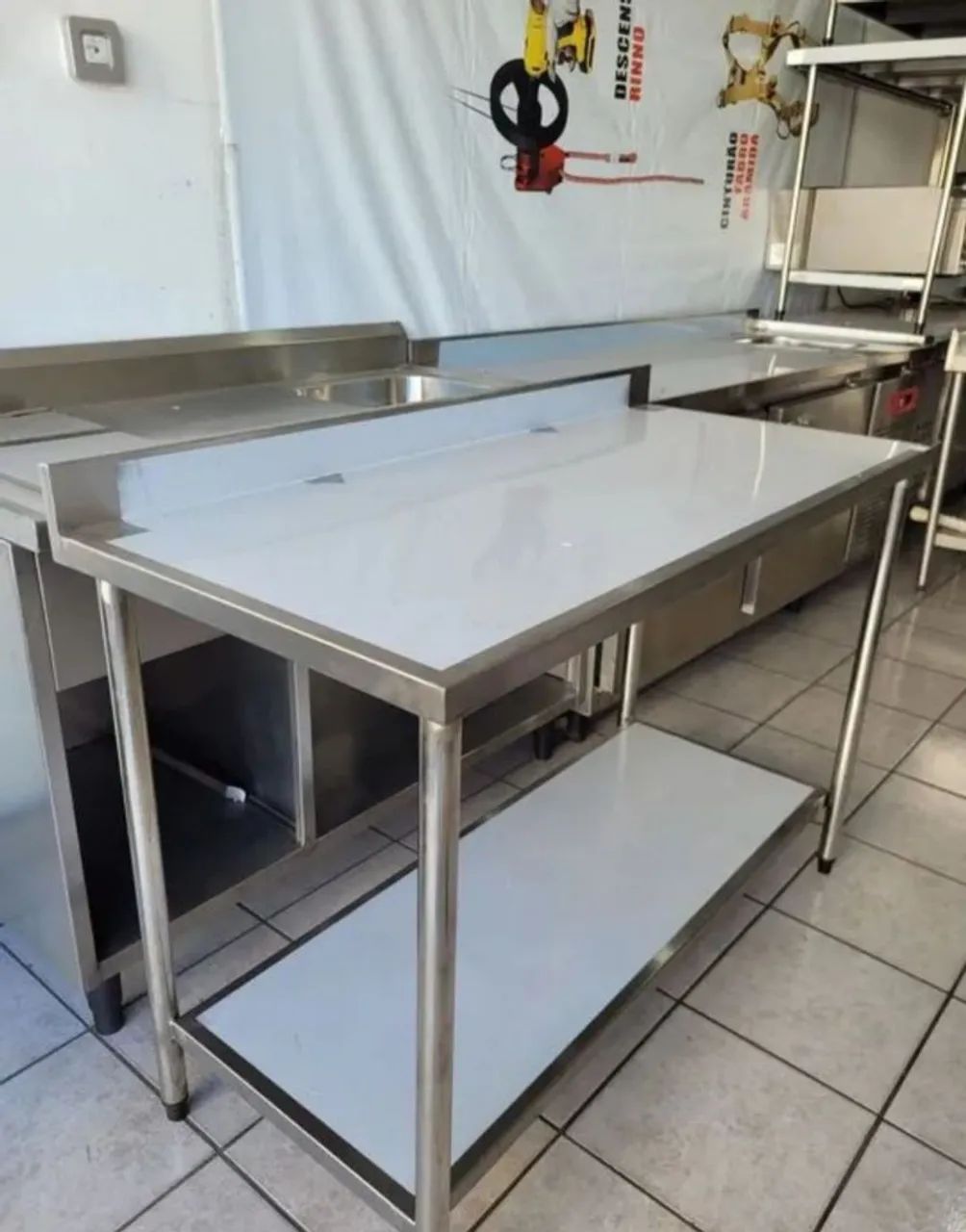 Mesa de aço inox para cozinha industrial - Foto 2