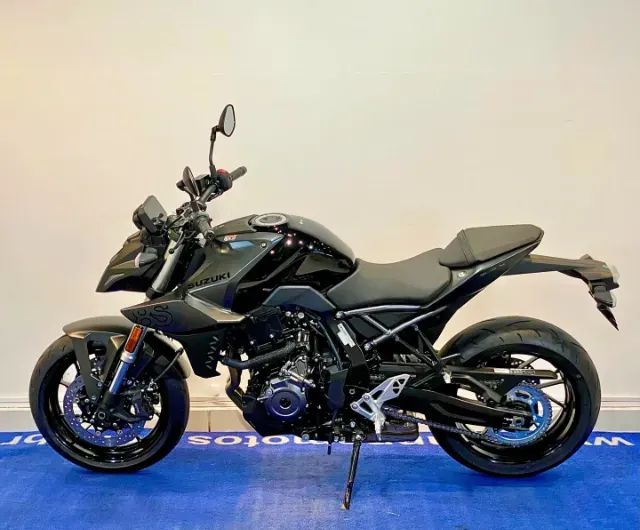 鈴木② Suzuki Gsx-8s 2025 - 1431478294 | OLX