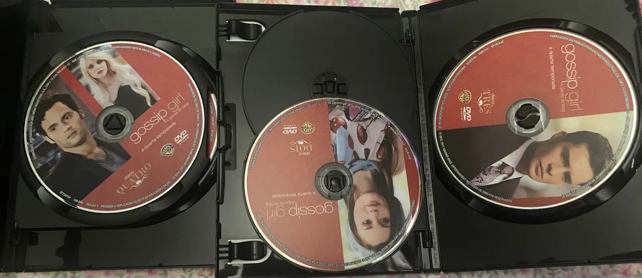 Gossip Girl - 1ª a 6ª temporada - DVD, Blu-Ray e Vídeo Cassete