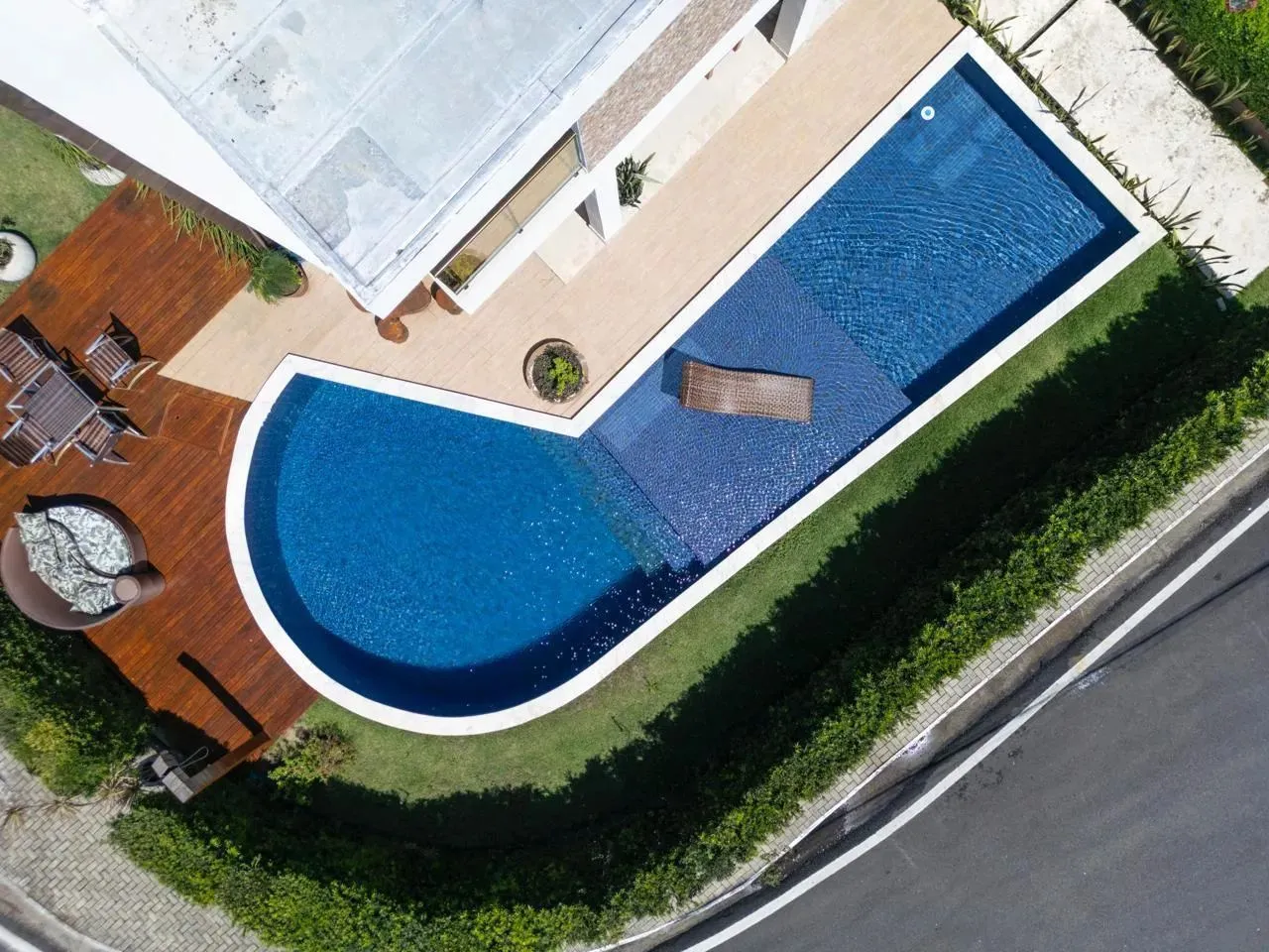 CASA ALTO PADRÃO CONDOMÍNIO FECHADO