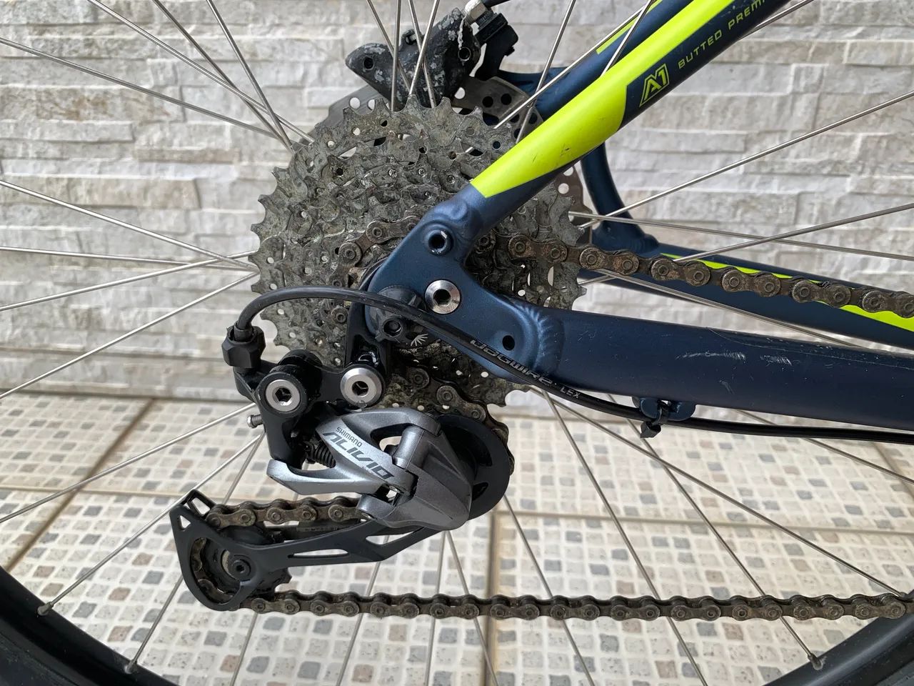 Bicicleta MTB SPECIALIZED ROCKHOPPER Aro 29 - Foto 4