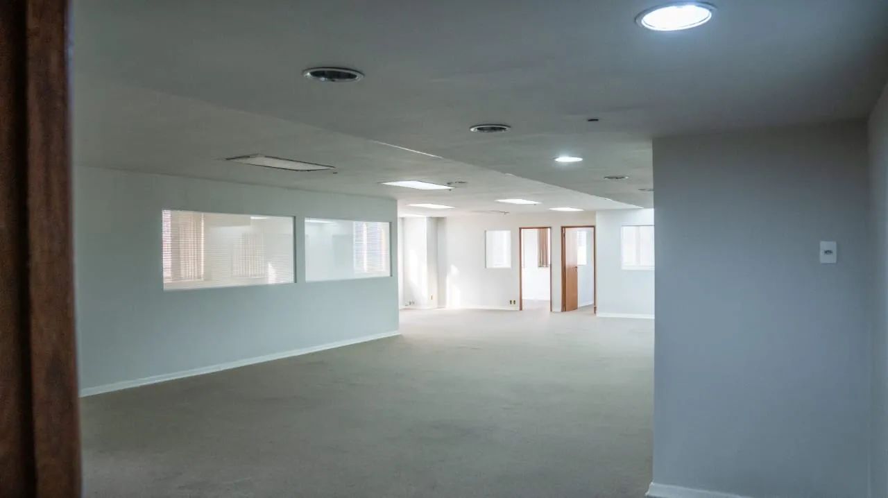 EXCELENTE SALA COMERCIAL NO CENTRO DO RIO - Foto 2