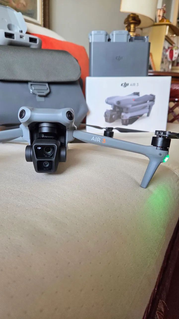 Drone DJI Air 3 Fly More 3 baterias Hub + Bolsa + NF - Foto 3
