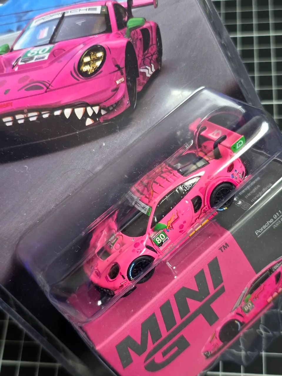 Porsche 911 GT3 R #80 (Roxy) - MiniGT - Brinquedos e Jogos - Vila