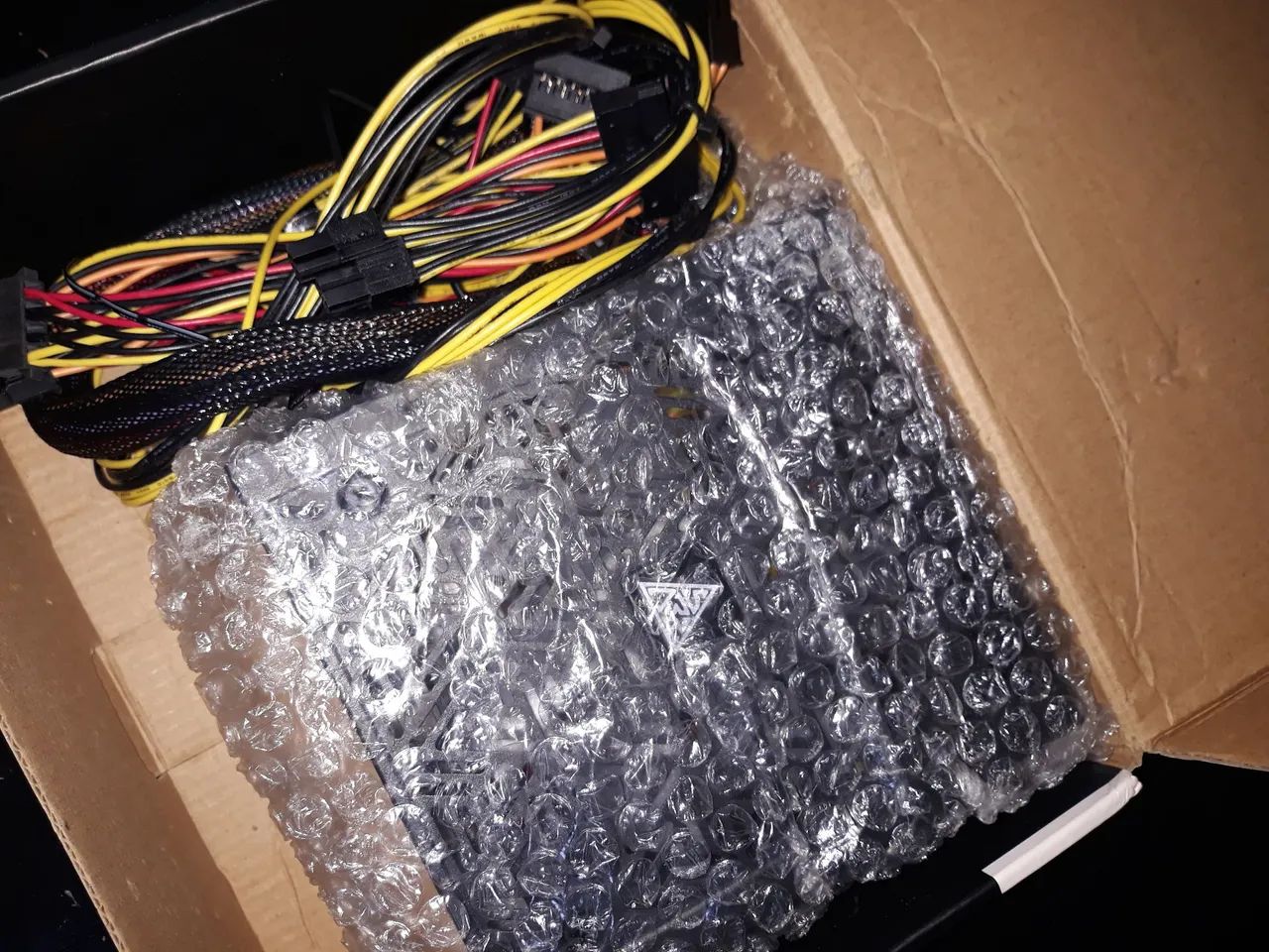 Fonte Gamdias Kratos E1-500 500W RGB - Foto 3