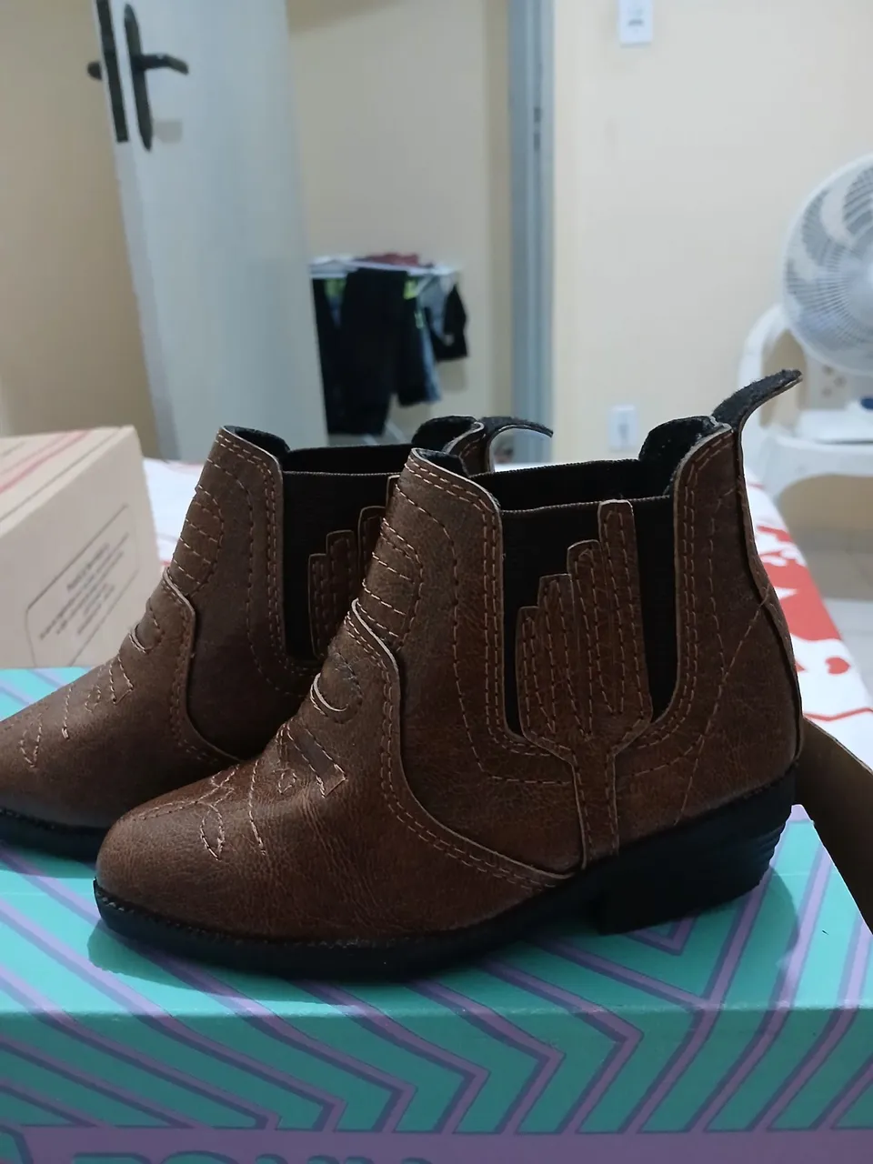 Bota country marrom