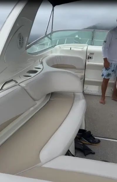 Lancha 35 pes - BAYLINER 350 - Foto 4