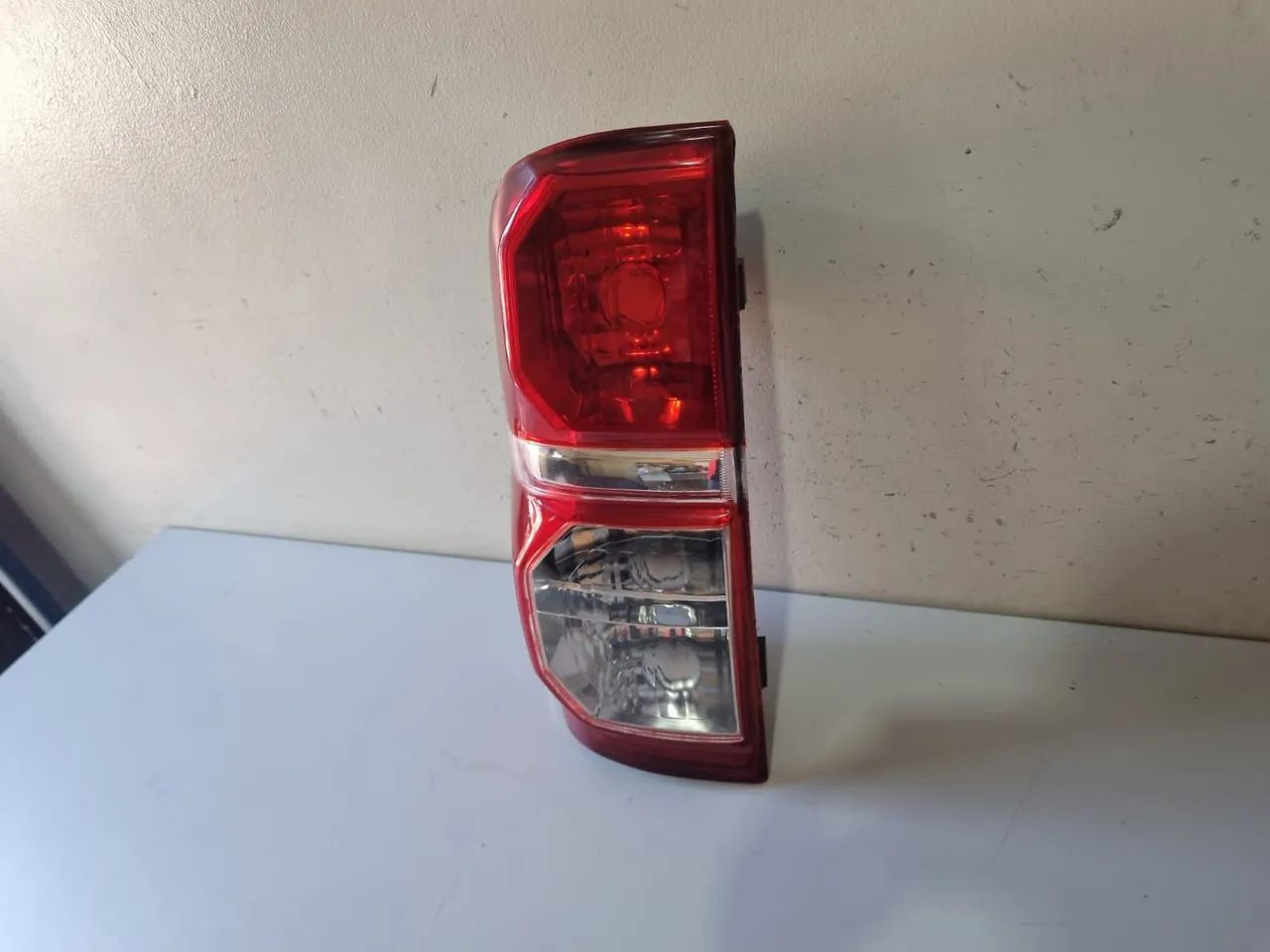 Lanterna esquerda Hilux 2012/2013/2014/2015 - Foto 2