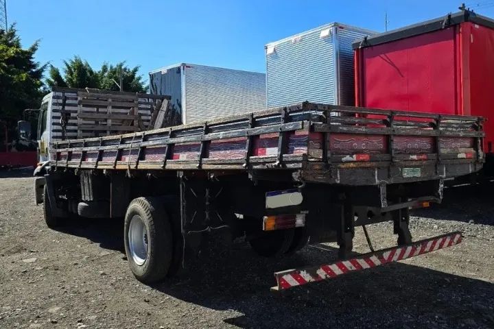 Ford Cargo 1319 Toco 4x2 2013.  - Foto 4