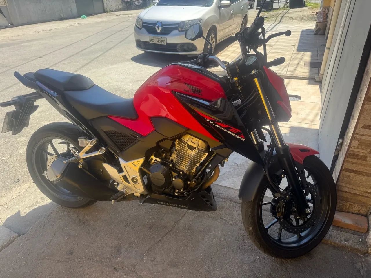 Honda CB Twister 250 2023 - Impecável