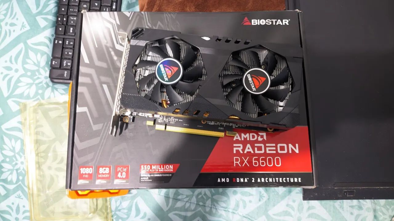 Placa de Vídeo AMD RX 6600 - 8GB GDDR6 - Excelente Estado!