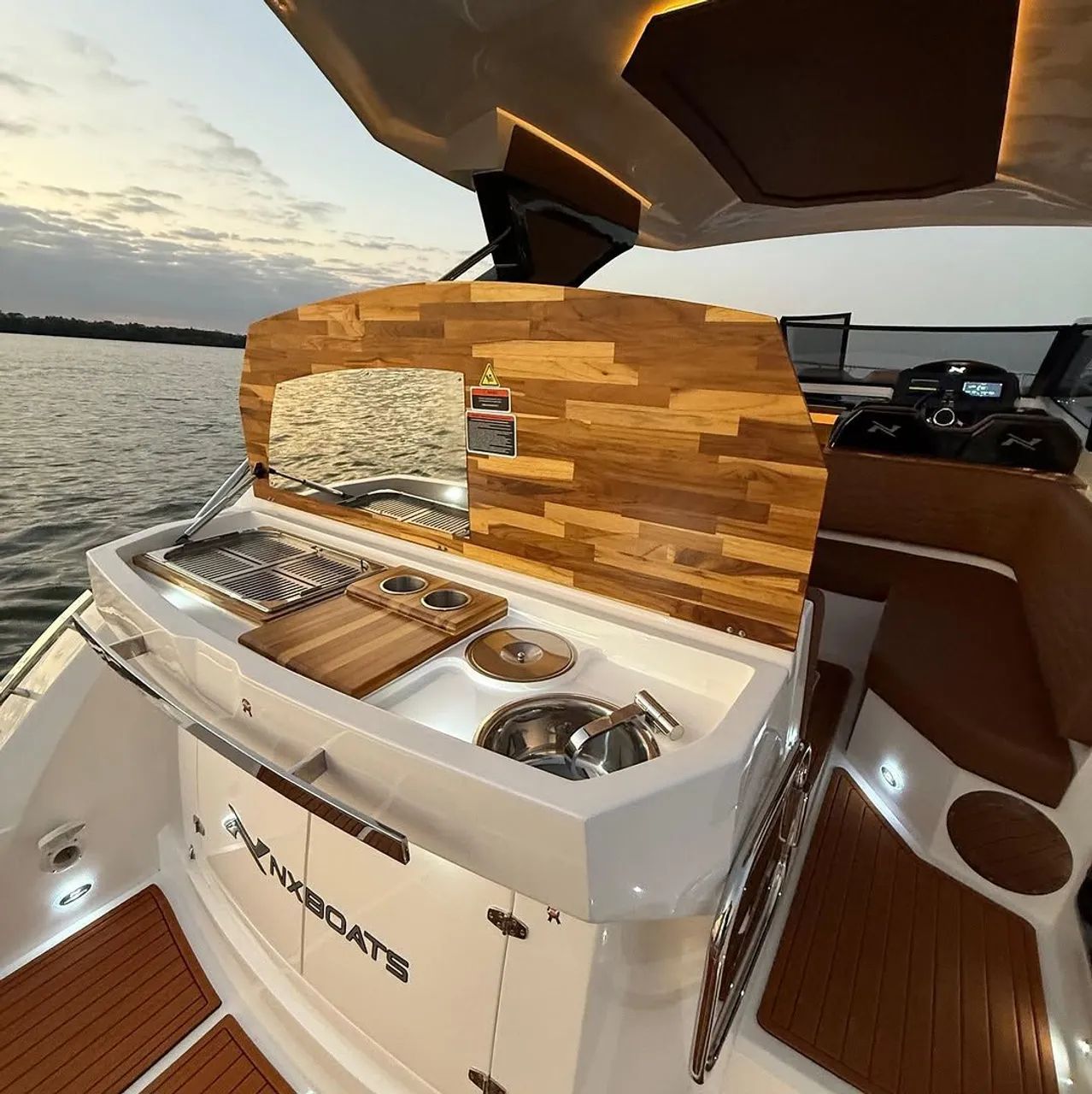 Nx 360 Sport coupé - 2025 x2 Mercruiser 250 HP ñ Phantom Triton Fs Sessa Armatti  - Foto 5