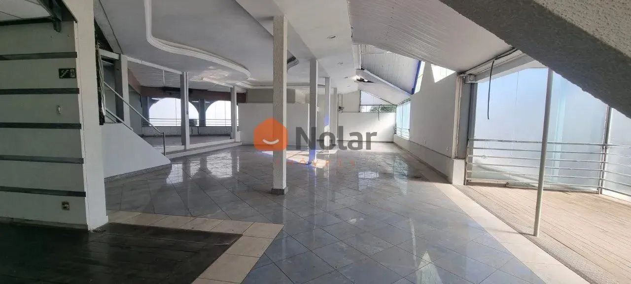 Galpão de Esquina com 850 m² Construídos | Rua Movimentada | Região da Av. Presidente Carl - Foto 2