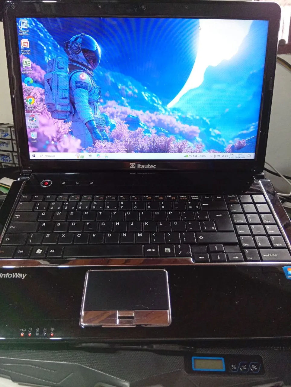 TORRANDI NOTEBOOK I7 SSD PLACA DE VÍDEO INTEGRADA