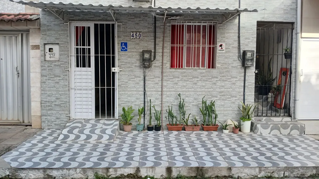 vendo uma casa com um quarto sala cozinha em barra de jangada
