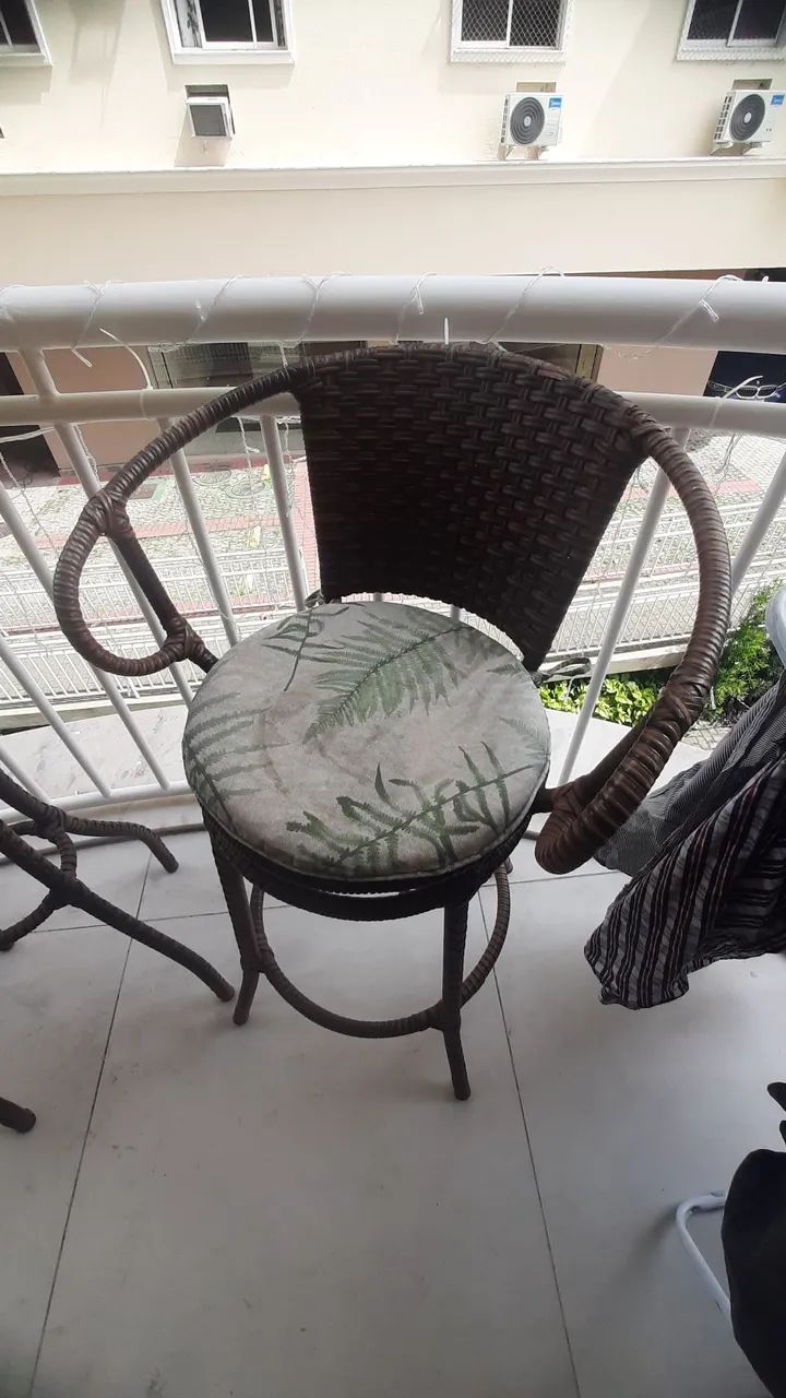 Conjunto de mesa e cadeiras de vime  - Foto 5
