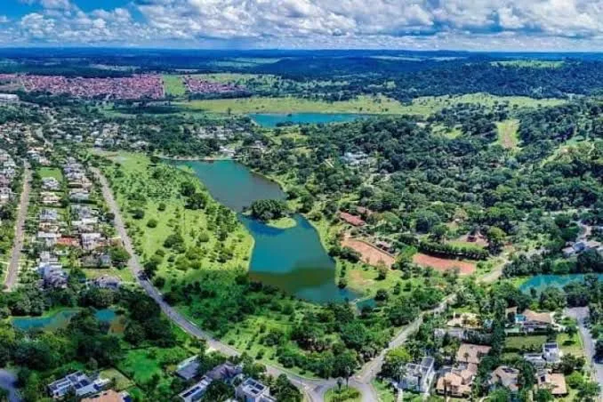 Imóvel para venda com 2107 metros quadrados em Residencial Aldeia do Vale - Goiânia - GO