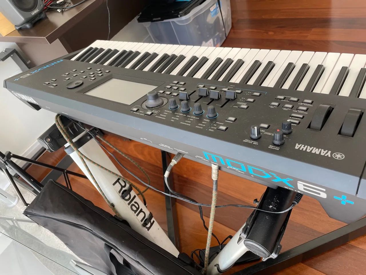 Yamaha MODX6+ - Foto 2