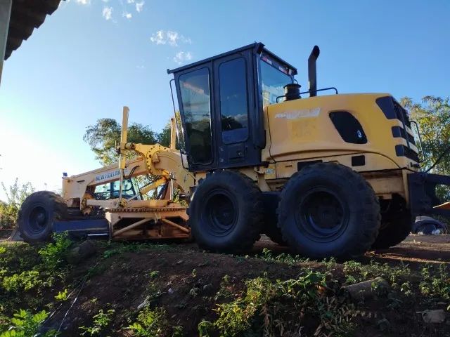 Motoniveladora Patrol New Holland 170b  - Foto 5