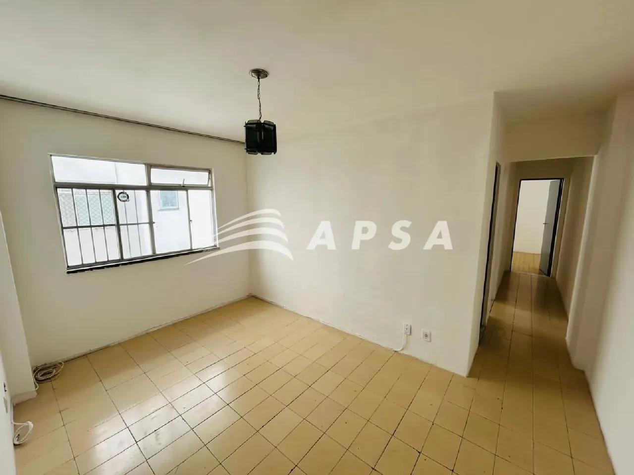 APSA ALUGA APARTAMENTO LATERAL, DE FUNDO, NASCENTE, VENTILADO, AMPLO, COM 2 QUARTOS, SALA,