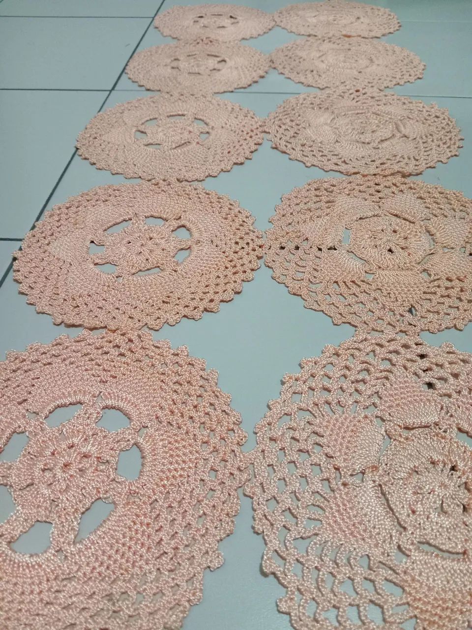 Kit 10 toalhas de crochê laranja claro - Foto 2