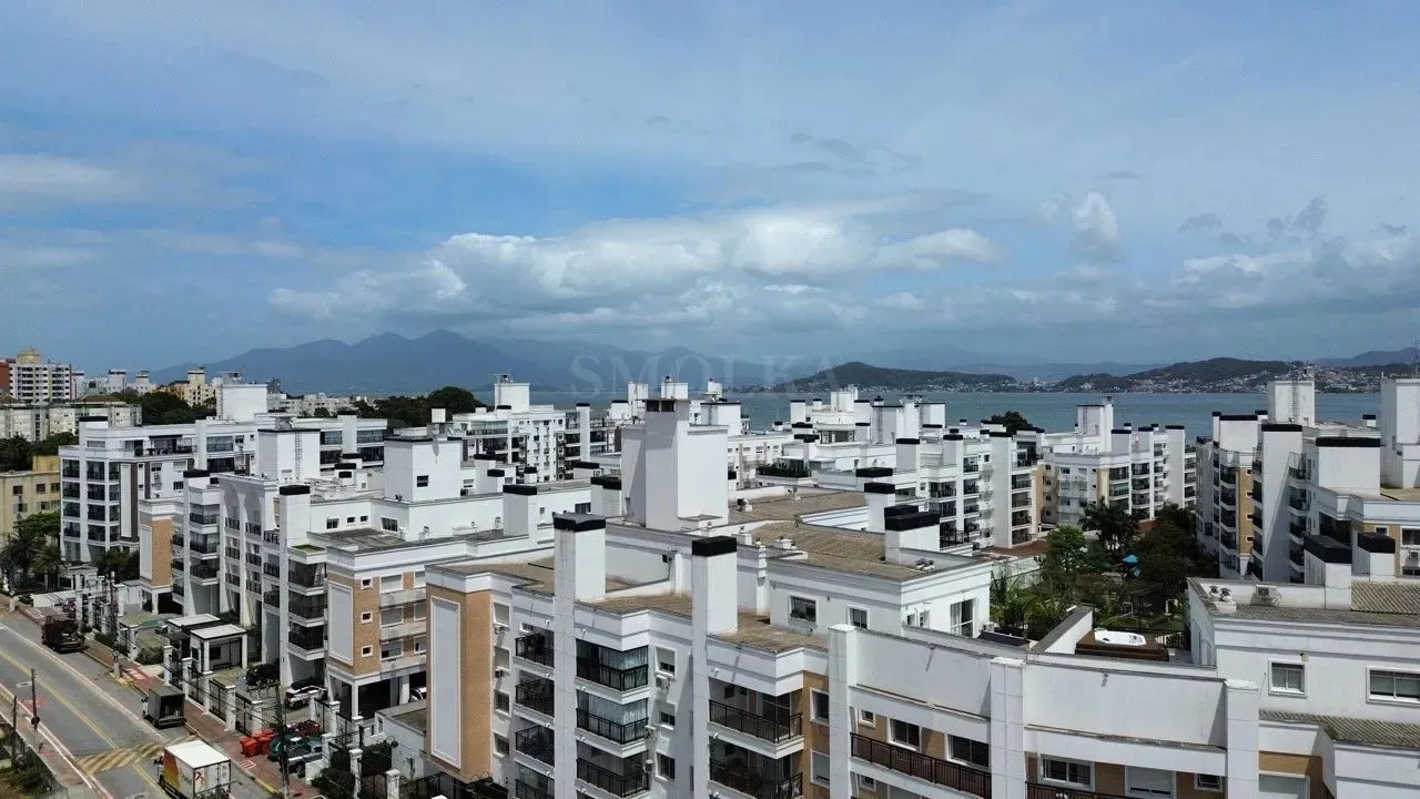 Apartamentos em lançamentos no Abraão, Florianópolis - SC