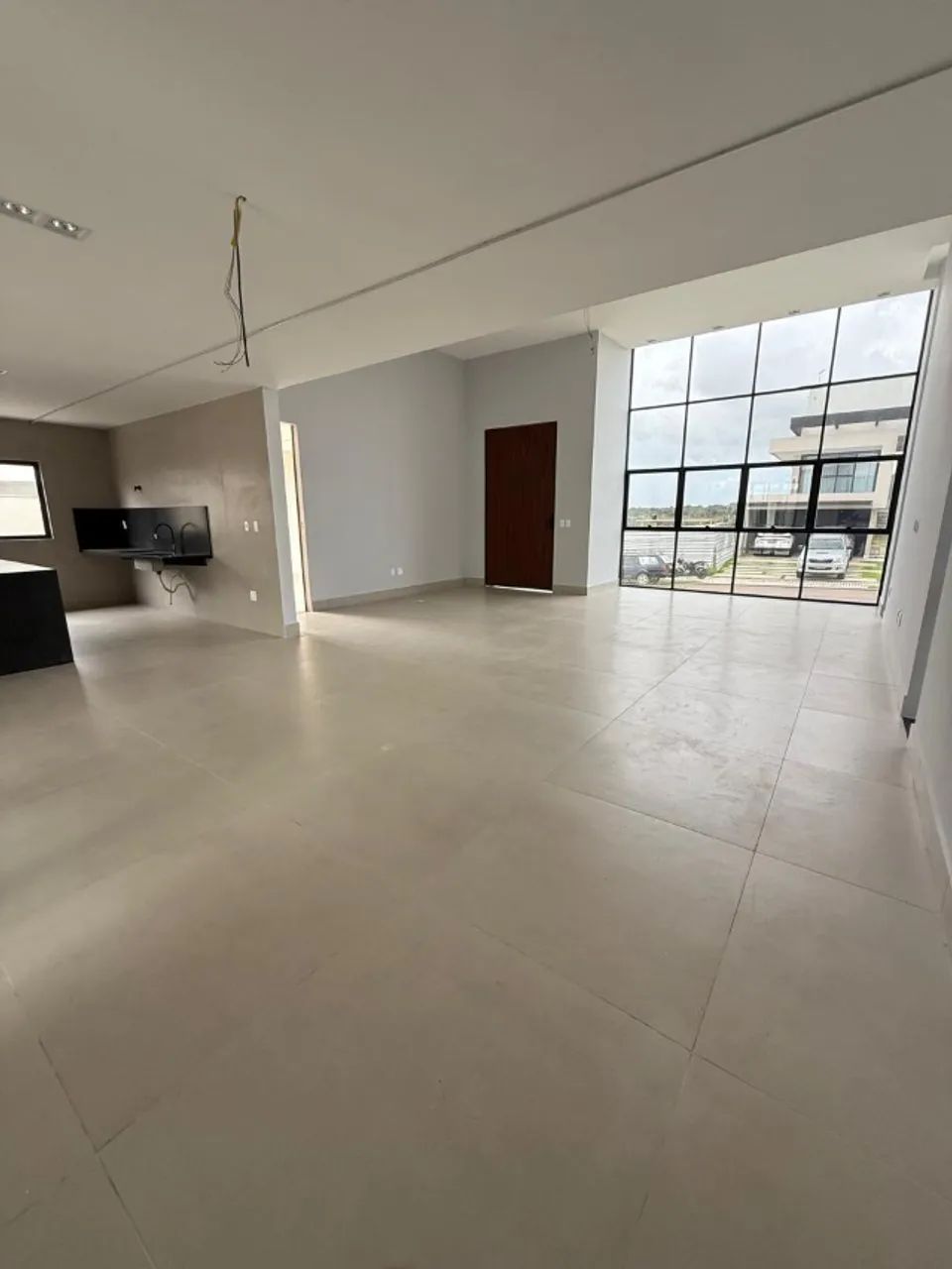 Jardins Amsterdã - Casa Térrea 4/4 sendo 4 suítes de 260 m², 4 vagas por 1.300.000,00 - Foto 10