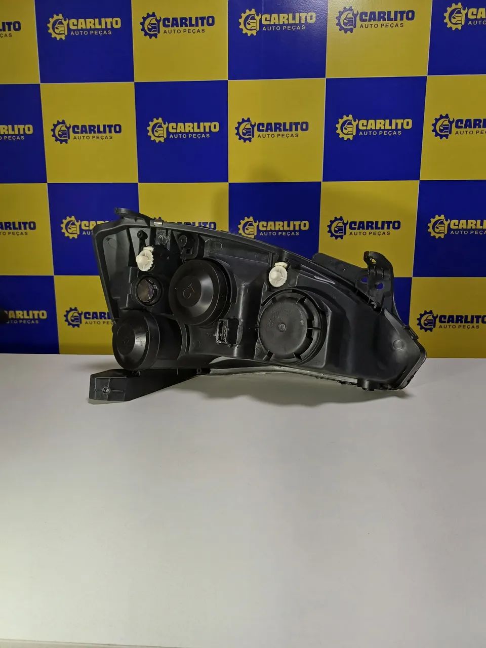 Farol GM Montana/Corsa2 03/11 Cromado ou Máscara negra L/D L/E - Foto 2