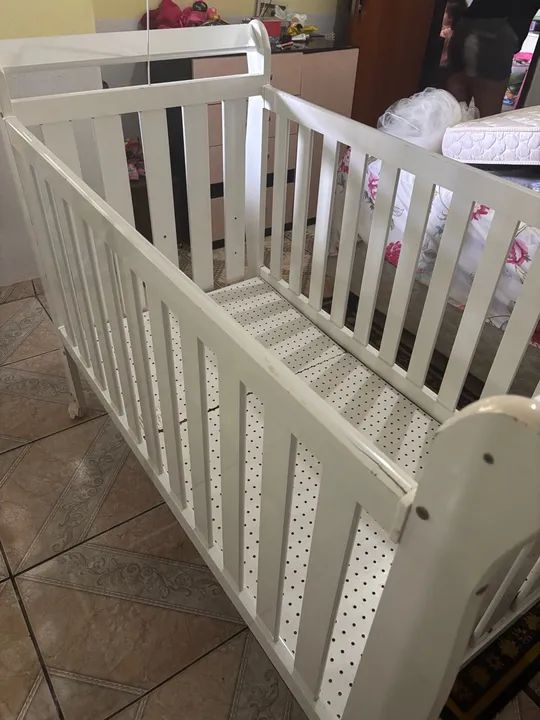 Berço de mdf branco padrão americano 