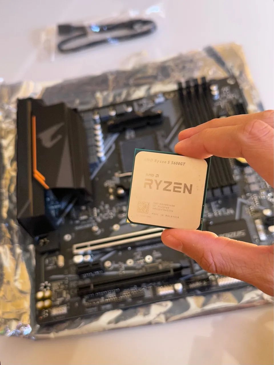 Kit Aorus Elite + Ryzen 5600Gt(Envio OlxPay) - Foto 2